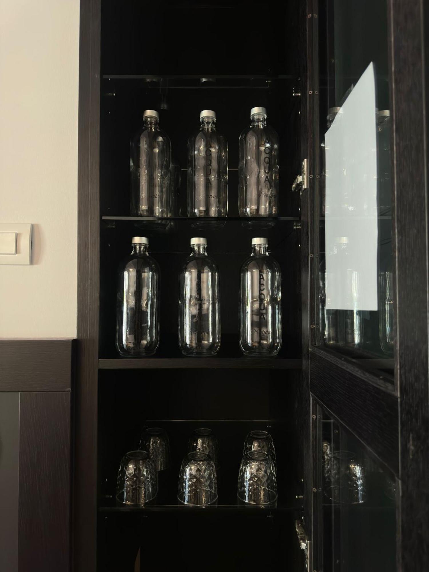 Bnbiz - Coworking Hotel ฟิโอเร็นซัวลา ดาร์ดา ภายนอก รูปภาพ