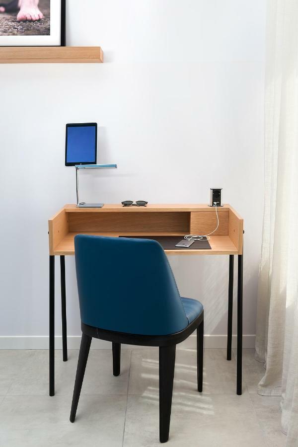 Bnbiz - Coworking Hotel ฟิโอเร็นซัวลา ดาร์ดา ภายนอก รูปภาพ