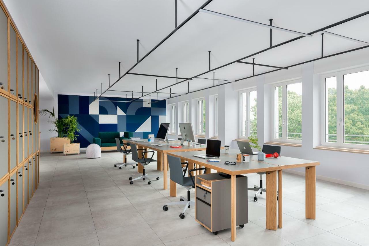 Bnbiz - Coworking Hotel ฟิโอเร็นซัวลา ดาร์ดา ภายนอก รูปภาพ