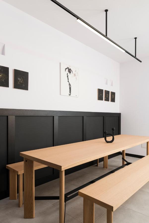 Bnbiz - Coworking Hotel ฟิโอเร็นซัวลา ดาร์ดา ภายนอก รูปภาพ